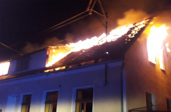 V Hlavňovicích hořel rodinný dům