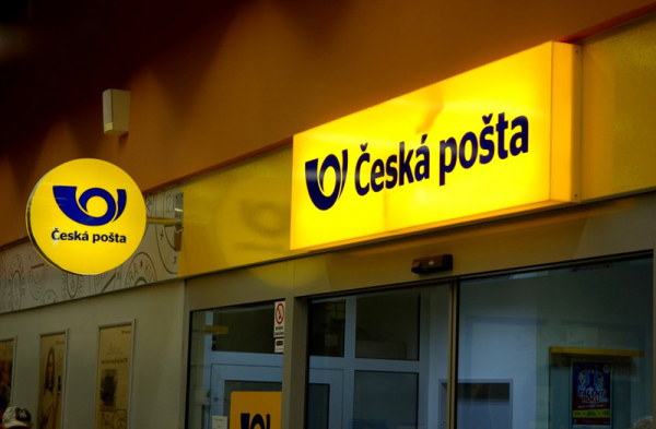 Česká pošta upraví otevírací dobu na 1253 pobočkách od 1. října   