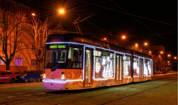 Vánoční tramvaj se Plzeňanům představí na první advent
