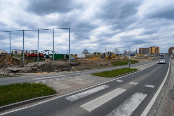 Plzeň začíná budovat nové parkoviště P+R Kaplířova - Dobřanská