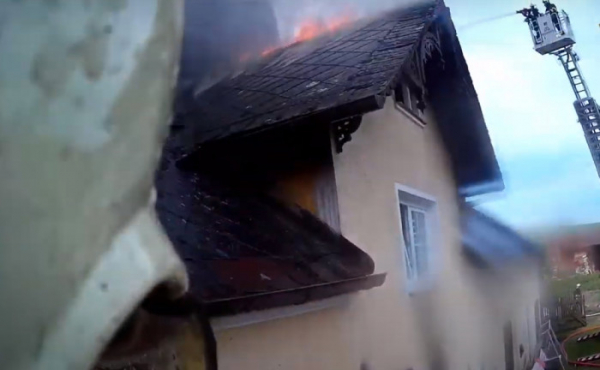 Škody za dva miliony korun způsobil požár rodinného domu v Maršových Chodech