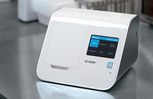 Nemocnice Plzeňského kraje začaly používat extra rychlé PCR testy ID Now