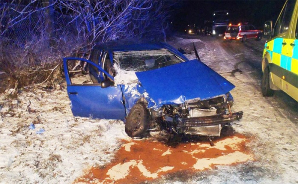 Nehoda dvou aut v Novém Čestíně